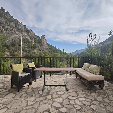 Saluda Alta Country house